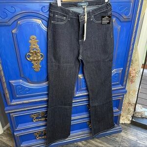 New! MODCLOTH Dark Wash Flare Jeans Size 8R Inseam 32in